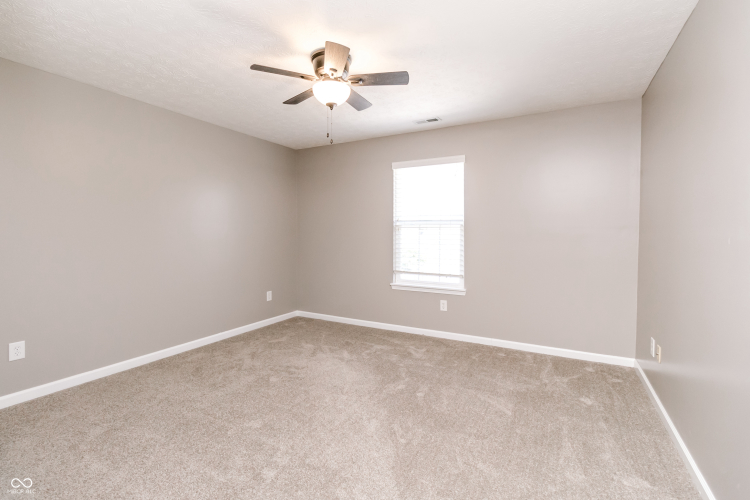 Listing Image 71