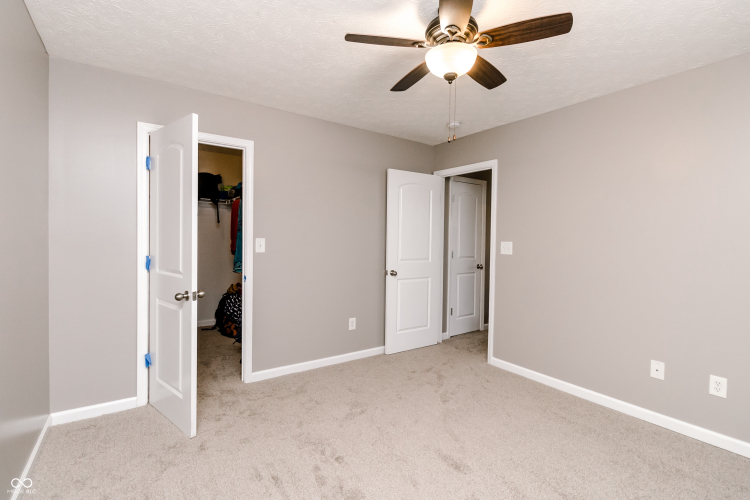 Listing Image 79