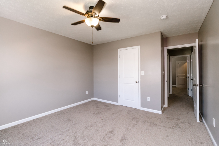 Listing Image 83