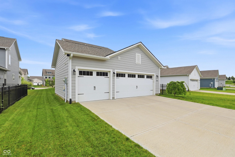 Listing Image 28