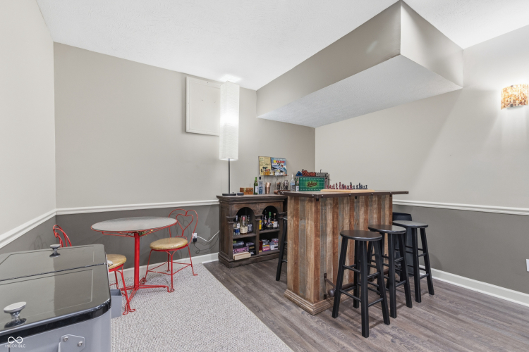 Listing Image 55