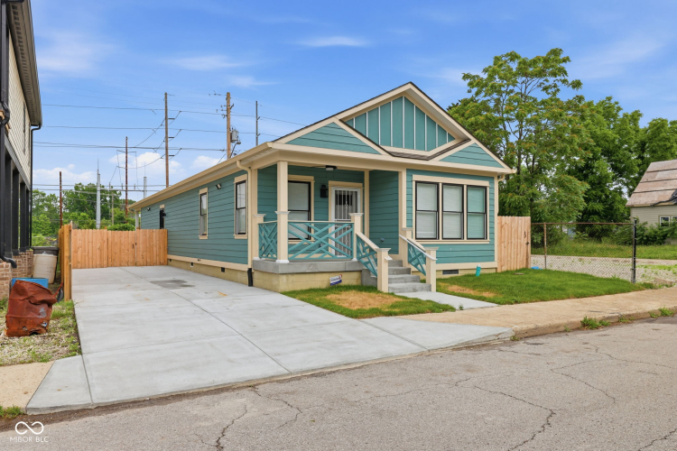 Listing Image 2