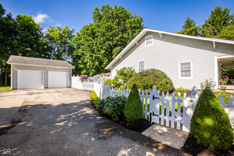 Listing Image 23