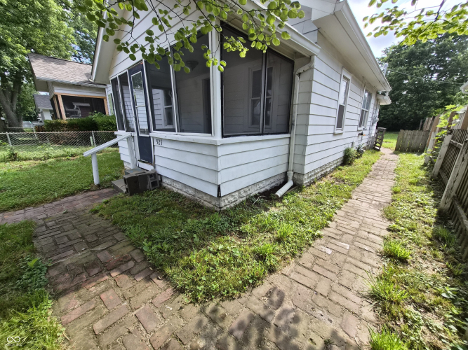 Listing Image 2