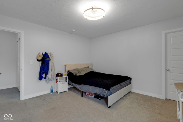 Listing Image 38