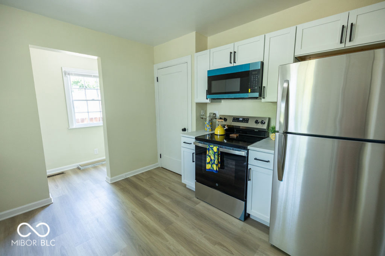 Listing Image 20
