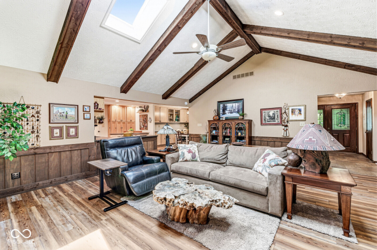 Listing Image 22