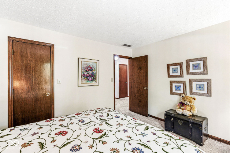 Listing Image 39