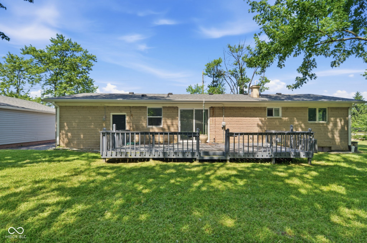 Listing Image 4