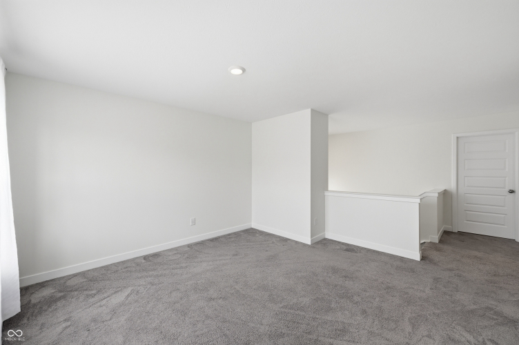 Listing Image 24