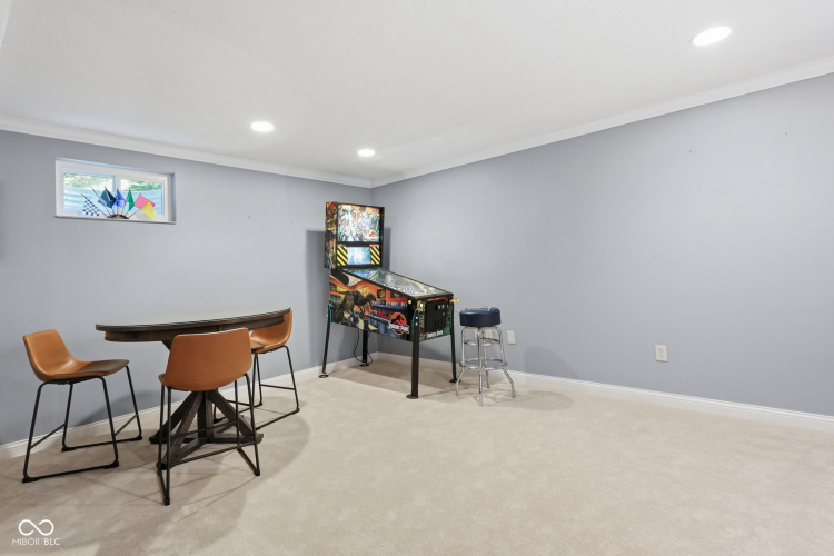 Listing Image 49