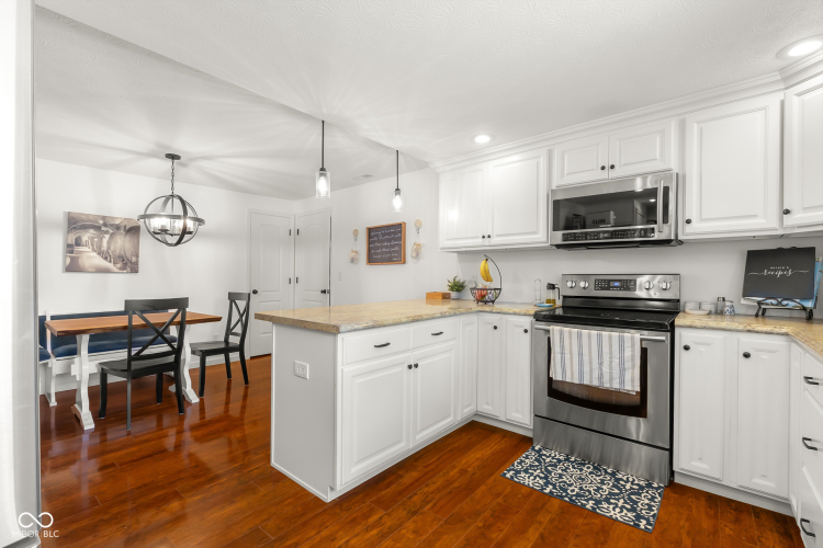 Listing Image 22