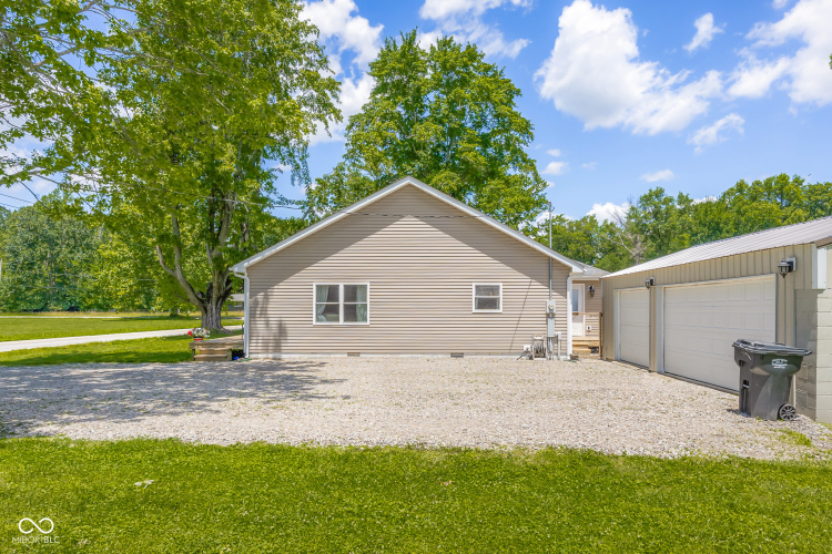 Listing Image 51