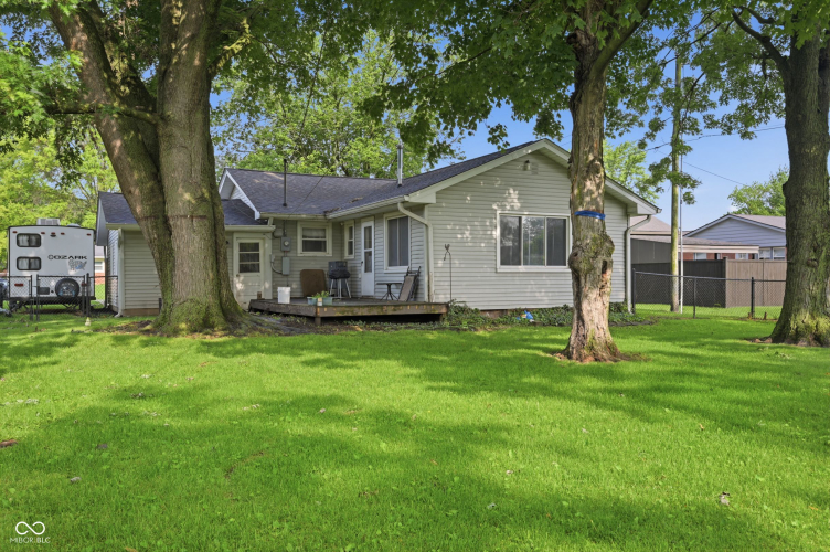 Listing Image 10