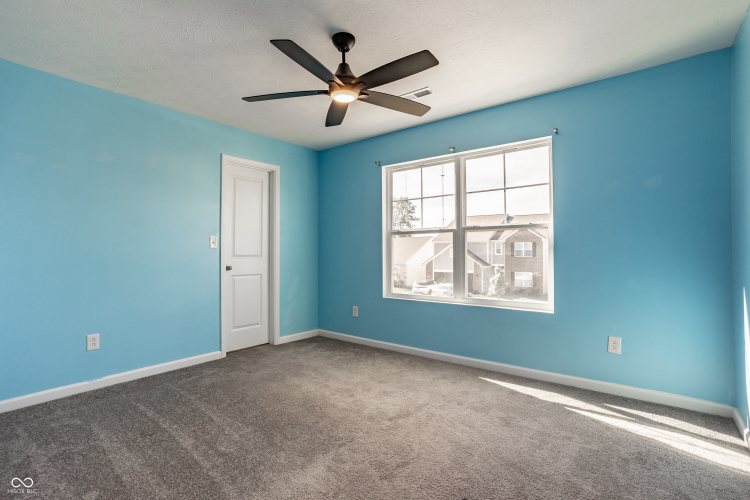 Listing Image 24