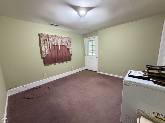 Listing Image 34