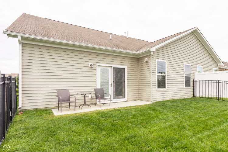 Listing Image 17