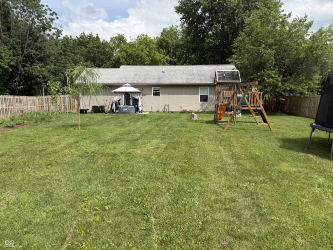Listing Image 17