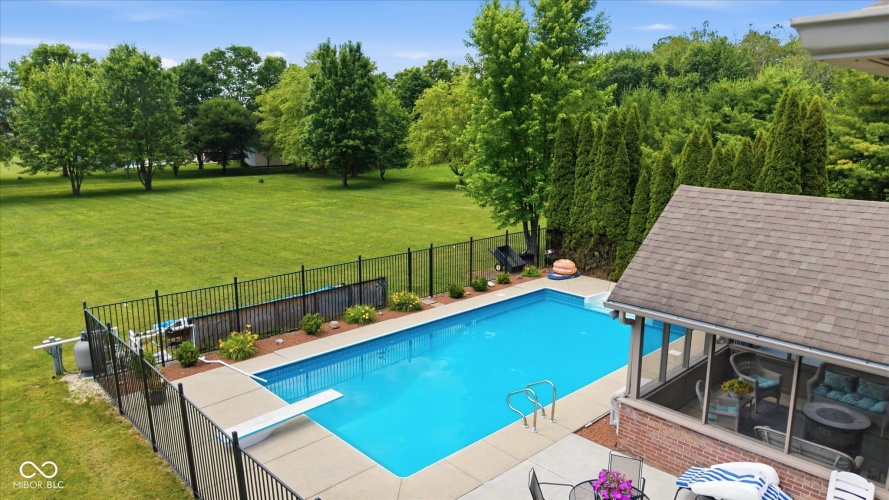 Listing Image 59