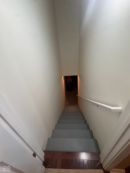 Listing Image 25