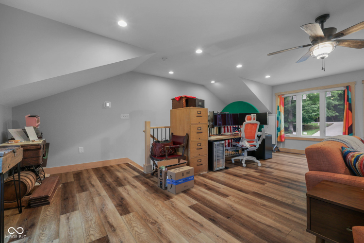 Listing Image 35
