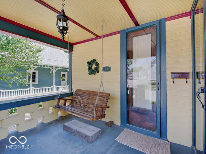 Listing Image 3