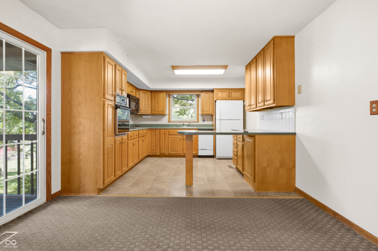 Listing Image 16