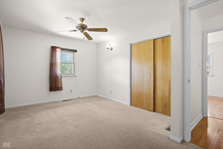 Listing Image 33