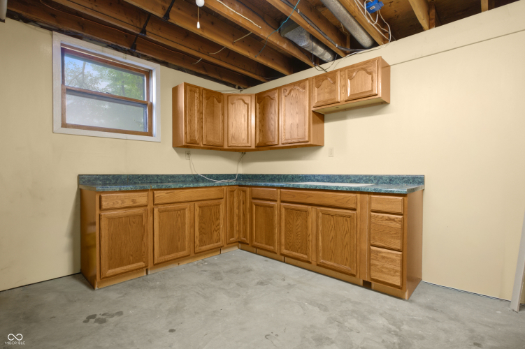Listing Image 46