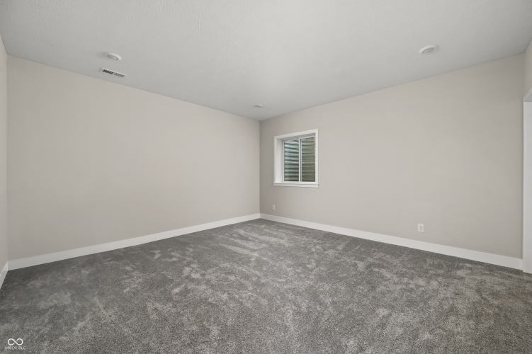 Listing Image 38