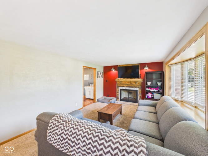 Listing Image 20