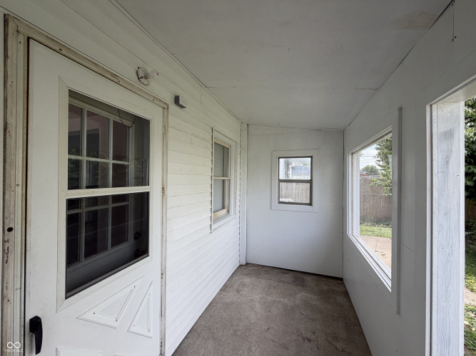 Listing Image 28
