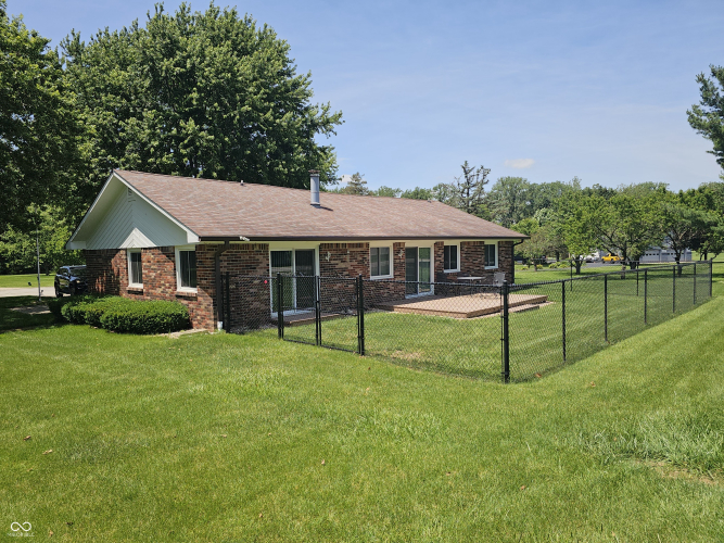 Listing Image 5