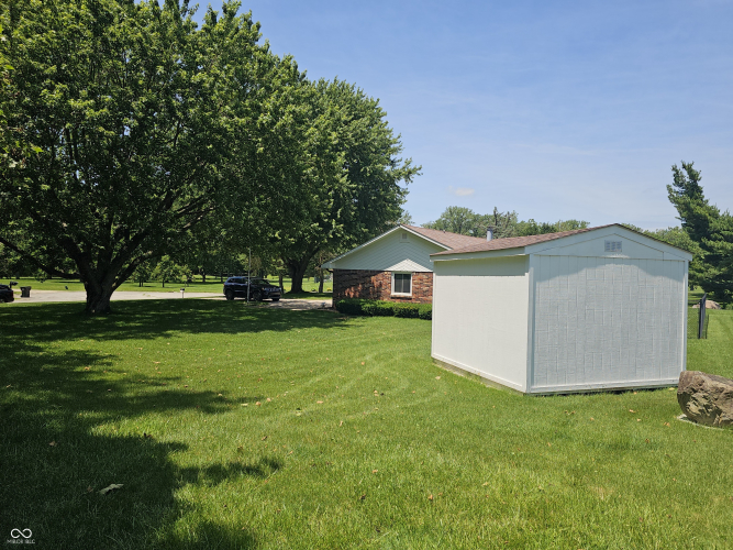 Listing Image 6
