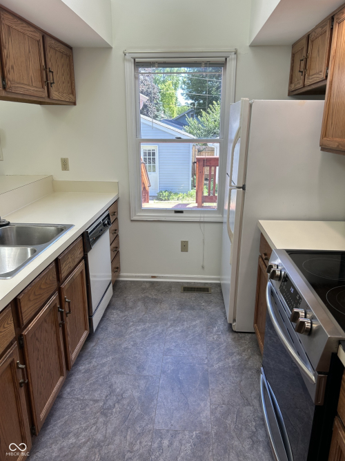 Listing Image 28