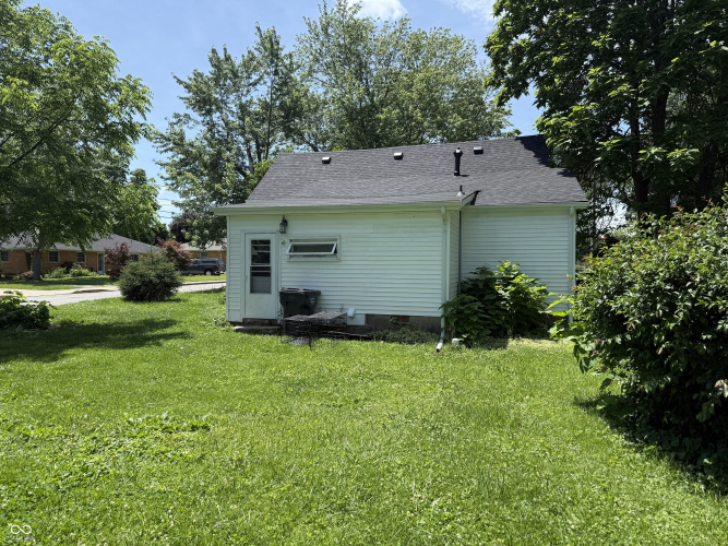 Listing Image 16