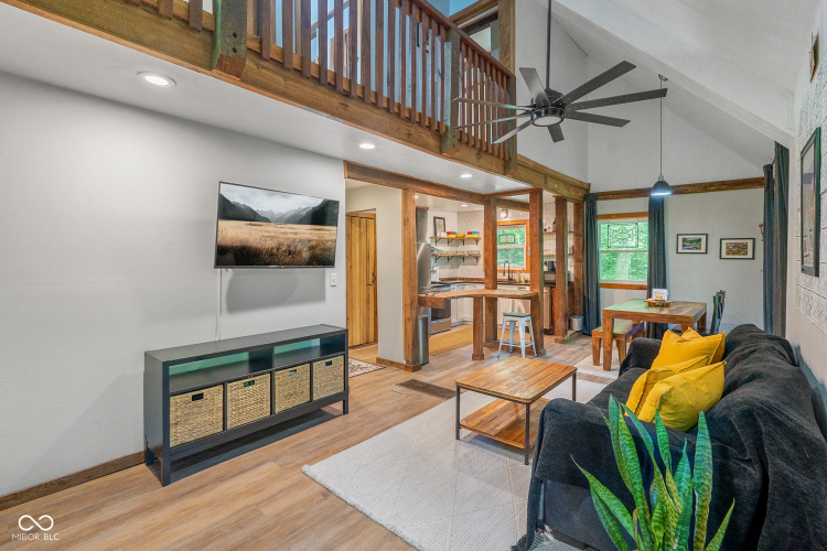 Listing Image 14