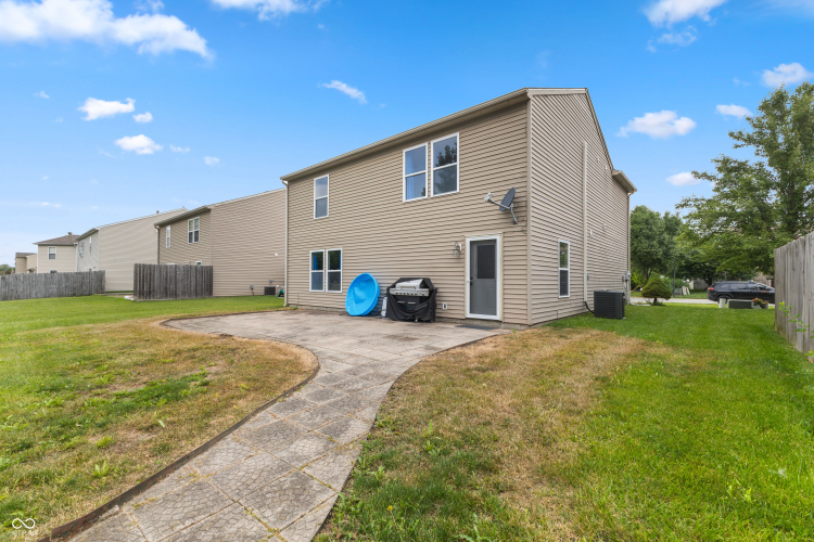 Listing Image 10