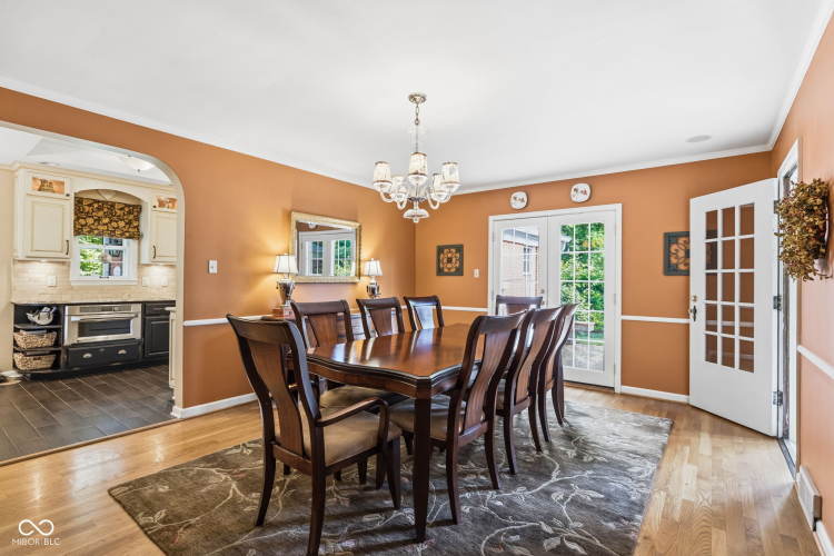 Listing Image 13
