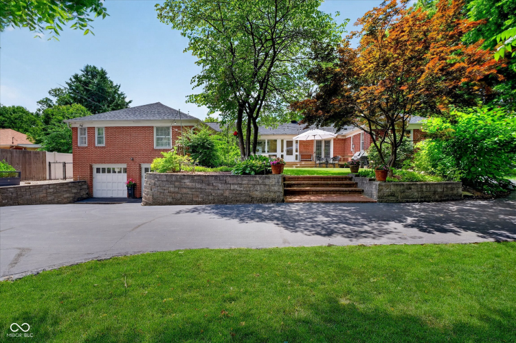 Listing Image 58