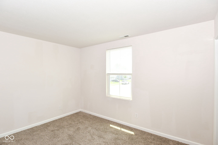 Listing Image 26
