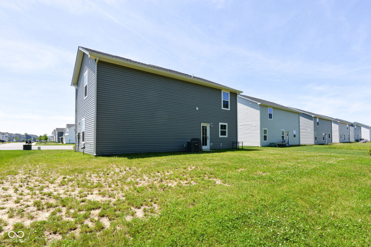 Listing Image 30