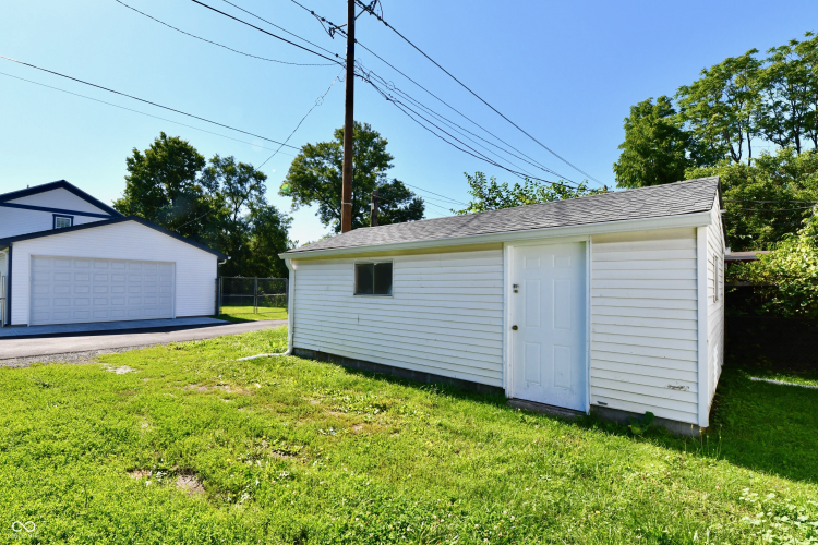 Listing Image 40