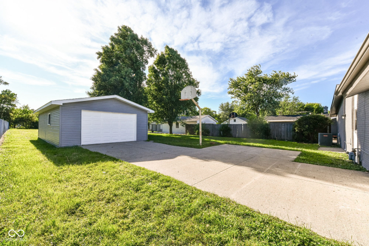 Listing Image 23