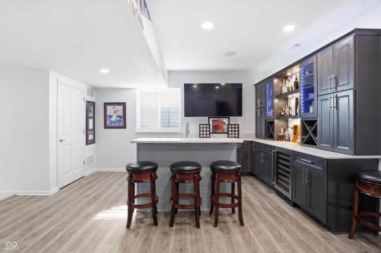 Listing Image 50