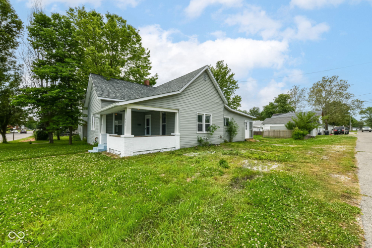 Listing Image 23