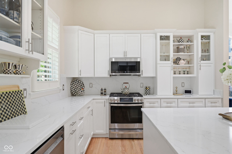 Listing Image 13