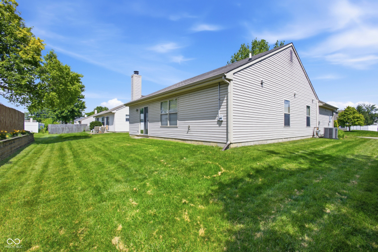 Listing Image 24