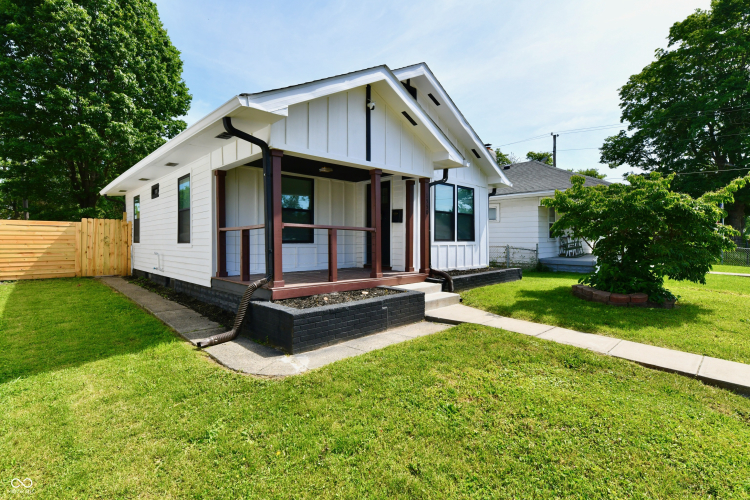 Listing Image 3