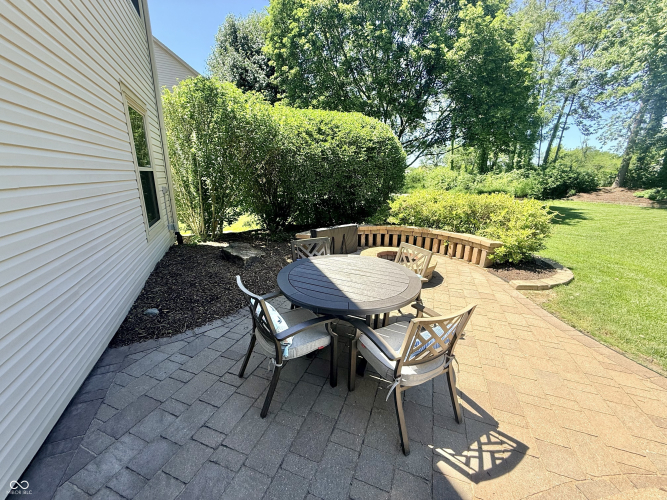 Listing Image 46